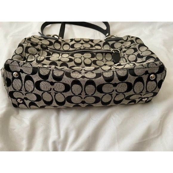 Coach Signature Collection Jacquard. Like New, Must See! - Picture 4 of 7